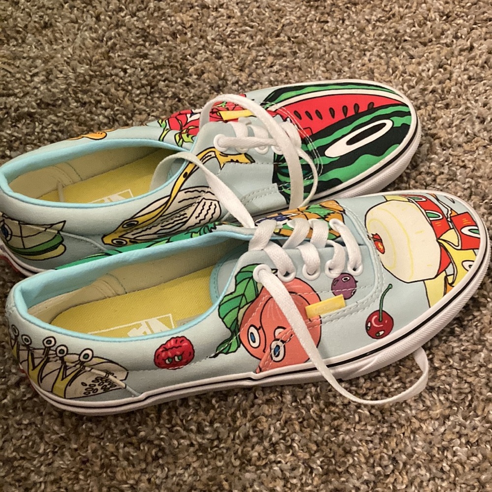 Colorful vans - Picture 2 of 4